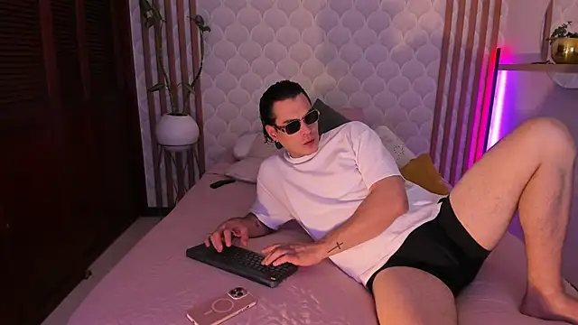 Cristian blaze online show from 10-30-25, 07:50