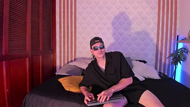 Cristian blaze online show from 04-10-26, 06:04