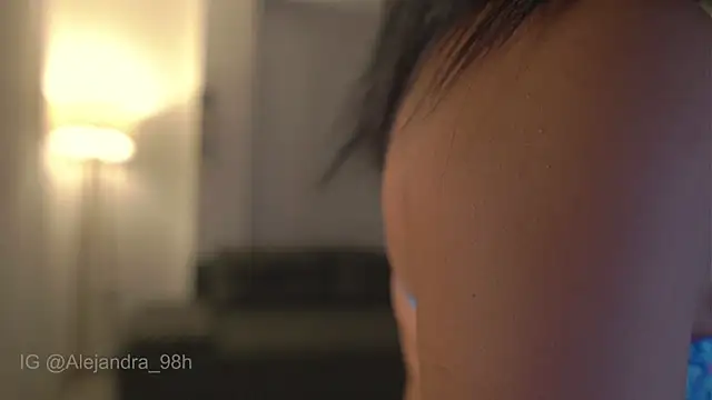 kyria 1 online show from 10-22-25, 02:11