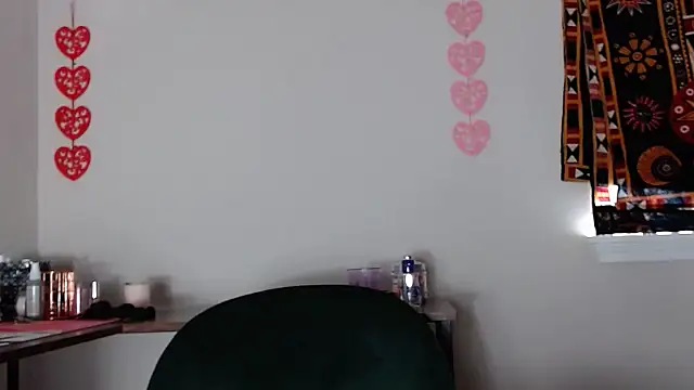 Snapshot of Cherribombzz chatting on 02-28-26, 05:12 Cherribombzz online show from 02-28-26, 05:12