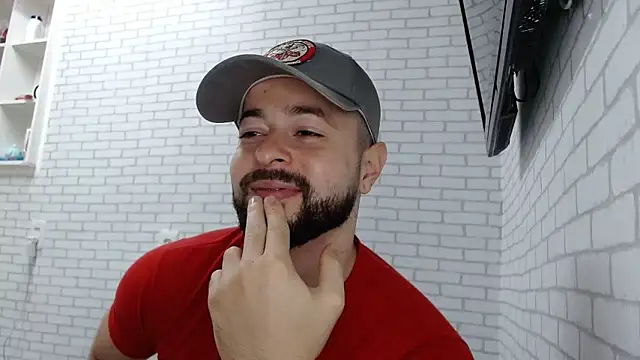 Snapshot of BombeiroHotx chatting on 09-08-25, 05:12 BombeiroHotx online show from 09-08-25, 05:12