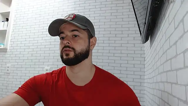 Snapshot of BombeiroHotx chatting on 09-17-25, 09:17 BombeiroHotx online show from 09-17-25, 09:17