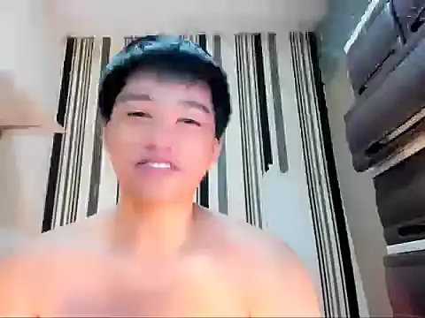 Snapshot of Mister_officer69 chatting on 03-28-26, 06:20 Mister officer69 online show from 03-28-26, 06:20