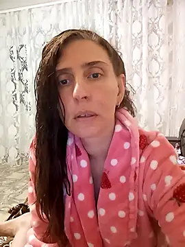 CandiCole online show from 09-28-25, 06:15