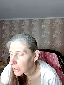 CandiCole online show from 06-19-26, 04:29