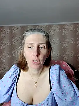 CandiCole online show from 06-26-26, 06:41