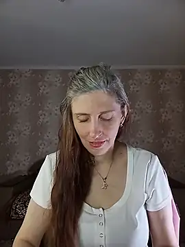 CandiCole online show from 05-28-26, 05:15