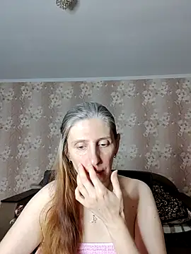 CandiCole online show from 07-17-26, 04:10
