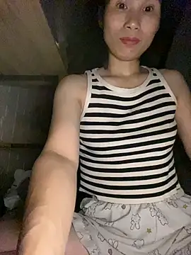 MinHiNi online show from 10-06-25, 04:19