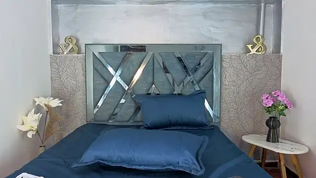  DantFox  online show from 12-02-25, 08:21