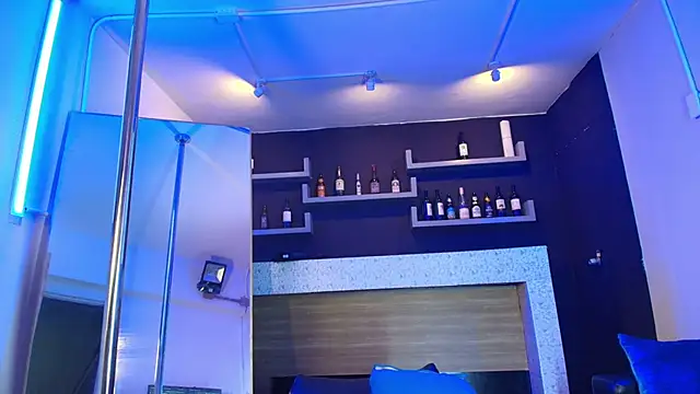  DantFox  online show from 11-24-25, 08:20