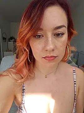 LucyxLou online show from 03-06-26, 12:22