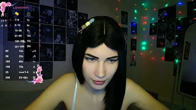 Snapshot of mskissa chatting on 10-09-25, 12:55 mskissa online show from 10-09-25, 12:55