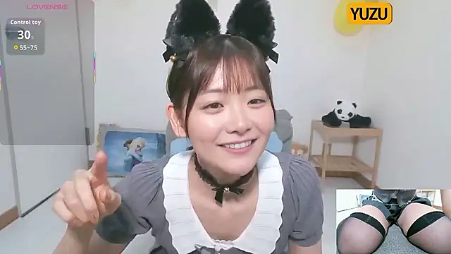 Snapshot of yuzukichi_jp chatting on 09-27-25, 10:32 yuzukichi jp online show from 09-27-25, 10:32