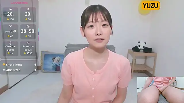 Snapshot of yuzukichi_jp chatting on 09-28-25, 05:03 yuzukichi jp online show from 09-28-25, 05:03