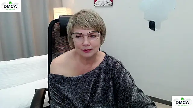 Snapshot of Pion_01 chatting on 04-26-26, 08:00 Pion 01 online show from 04-26-26, 08:00