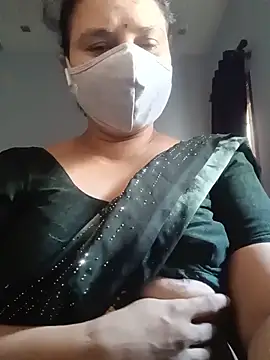 Snapshot of Tamil_Sivani chatting on 06-06-26, 03:23 Tamil Sivani online show from 06-06-26, 03:23