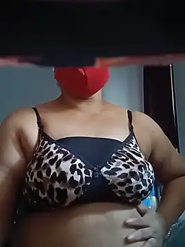 Snapshot of Tamil_Sivani chatting on 05-24-26, 03:39 Tamil Sivani online show from 05-24-26, 03:39