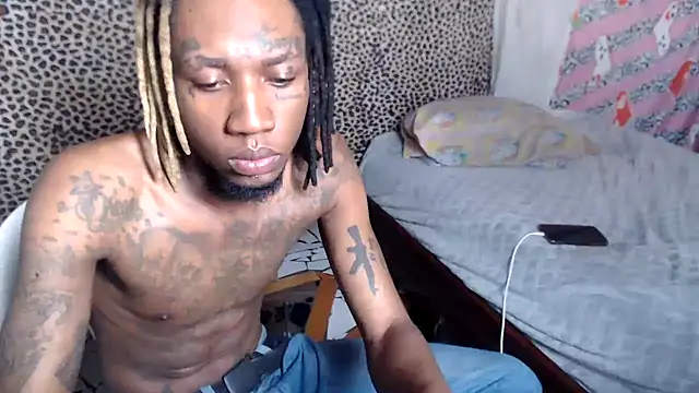 Snapshot of mike_ross11 chatting on 07-12-26, 03:02 mike ross11 online show from 07-12-26, 03:02