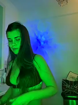 Snapshot of AlitaNova chatting on 09-17-25, 08:11 AlitaNova online show from 09-17-25, 08:11