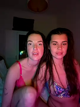 Snapshot of AlitaNova chatting on 10-21-25, 09:03 AlitaNova online show from 10-21-25, 09:03