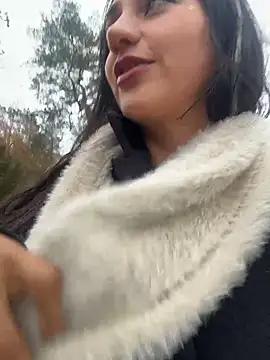 Ninabigtitied online show from 11-10-25, 09:47