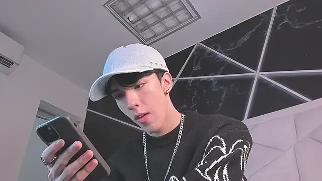 AerumChae online show from 04-11-26, 12:09