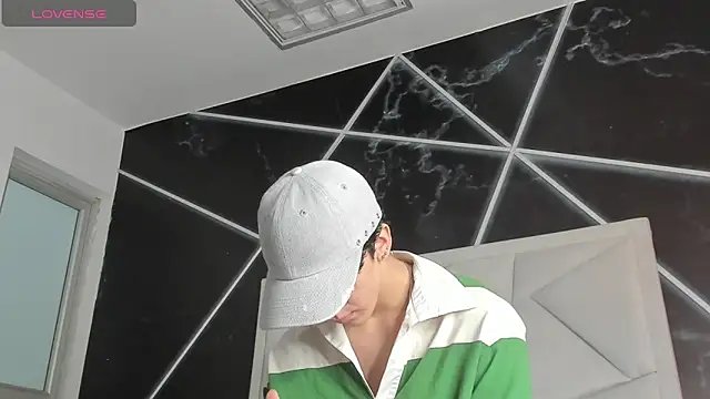 AerumChae online show from 06-19-26, 12:22