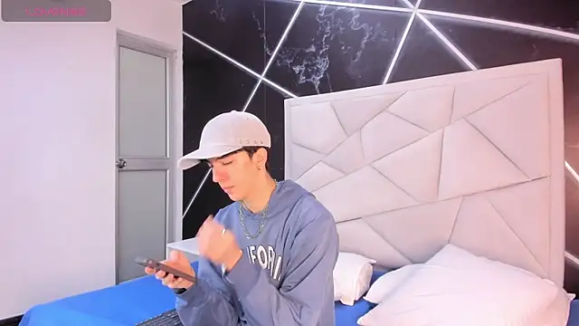 AerumChae online show from 04-10-26, 12:12