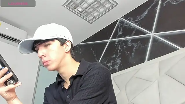 Snapshot of AerumChae chatting on 06-06-26, 12:32 AerumChae online show from 06-06-26, 12:32