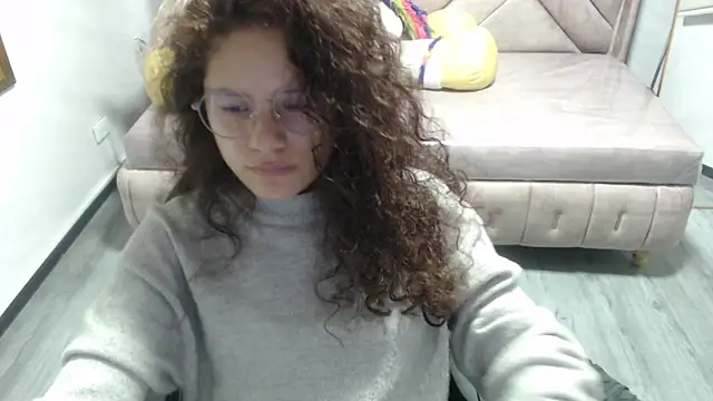 Velvet Moon V online show from 11-05-25, 01:25