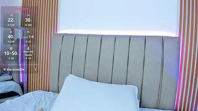 naishaa  online show from 11-20-25, 06:41