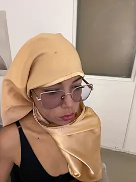 naishaa  online show from 02-23-26, 06:41