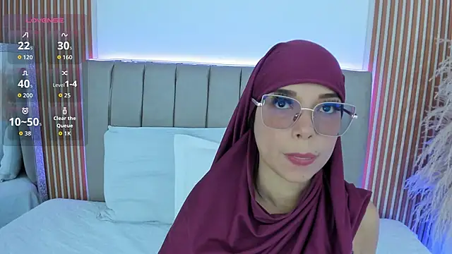 naishaa  online show from 11-04-25, 06:33