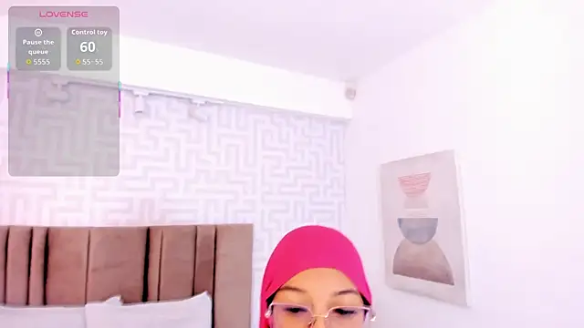 naishaa  online show from 03-13-26, 01:27