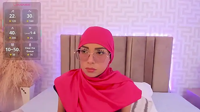 naishaa  online show from 06-26-26, 06:03