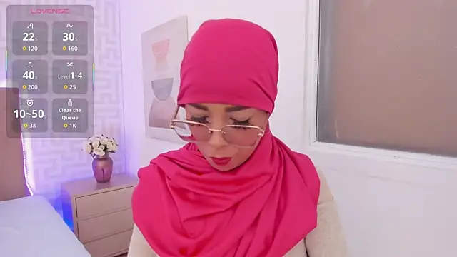 naishaa  online show from 07-10-26, 06:08