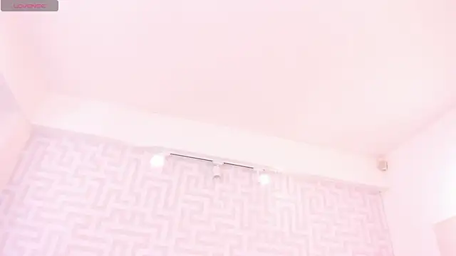 naishaa  online show from 02-05-26, 06:48