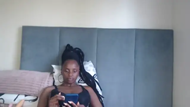 Jah-Queen online show from 01-17-26, 02:42