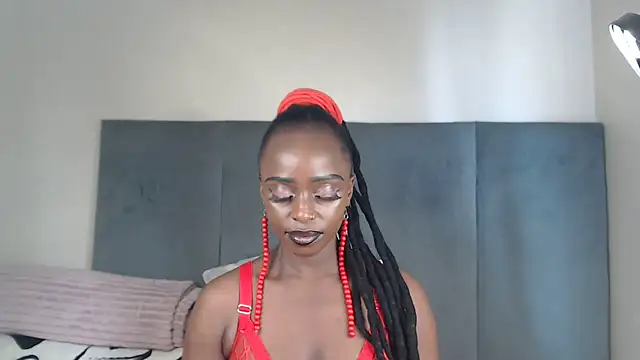 Snapshot of Jah-Queen chatting on 03-14-26, 11:05 Jah-Queen online show from 03-14-26, 11:05