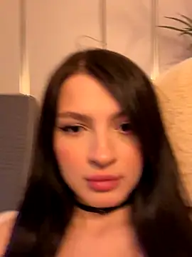 AlanaHurd online show from 10-19-25, 02:53