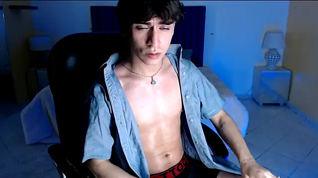 RoberthAlv online show from 02-17-26, 01:41