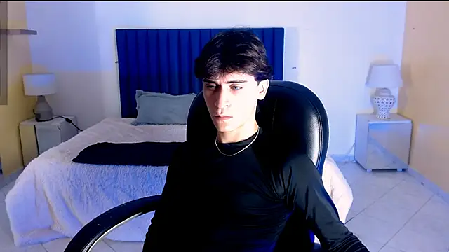 RoberthAlv online show from 02-19-26, 01:52