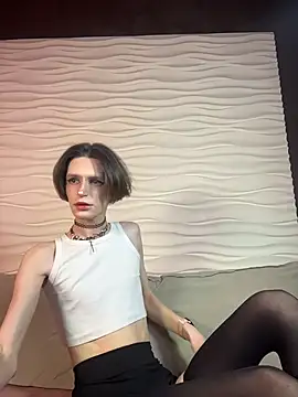 madi snow online show from 11-27-25, 05:19