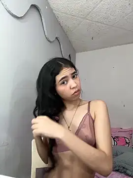 Snapshot of _Alix_7 chatting on 09-23-25, 02:07 Alix 7 online show from 09-23-25, 02:07