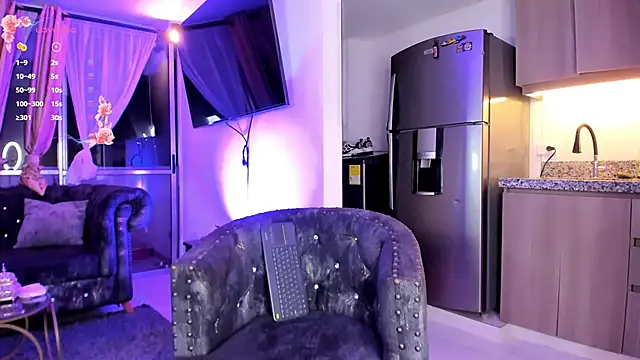  Mia Pink  online show from 05-28-26, 04:42