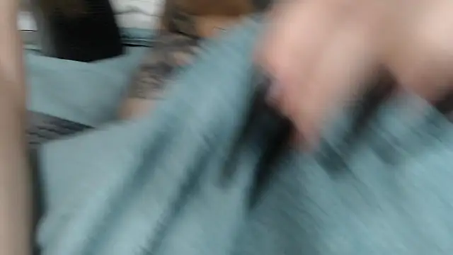 Emma Foxi online show from 11-19-25, 08:31