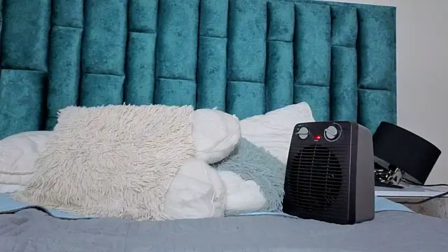 Emma Foxi online show from 02-09-26, 08:40