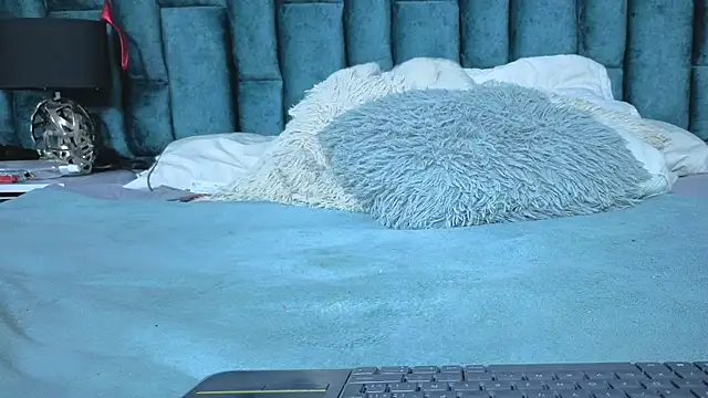 Snapshot of Emma_Foxi chatting on 05-01-26, 12:10 Emma Foxi online show from 05-01-26, 12:10