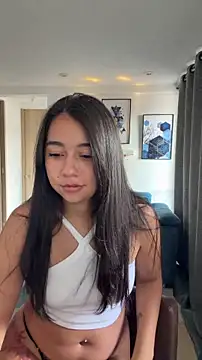 Snapshot of Lily_June chatting on 04-18-26, 07:51 Lily June online show from 04-18-26, 07:51